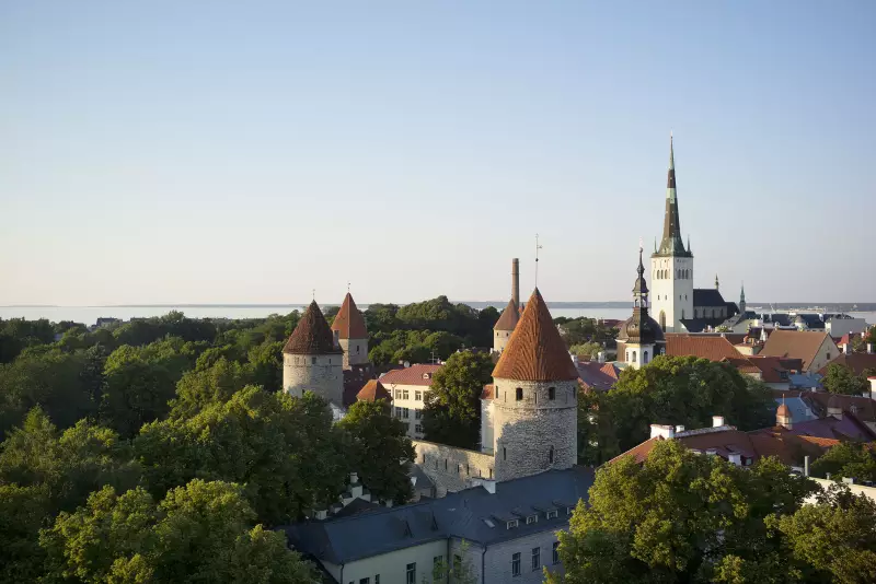Vincent Leroux, 12 vues de Tallinn
